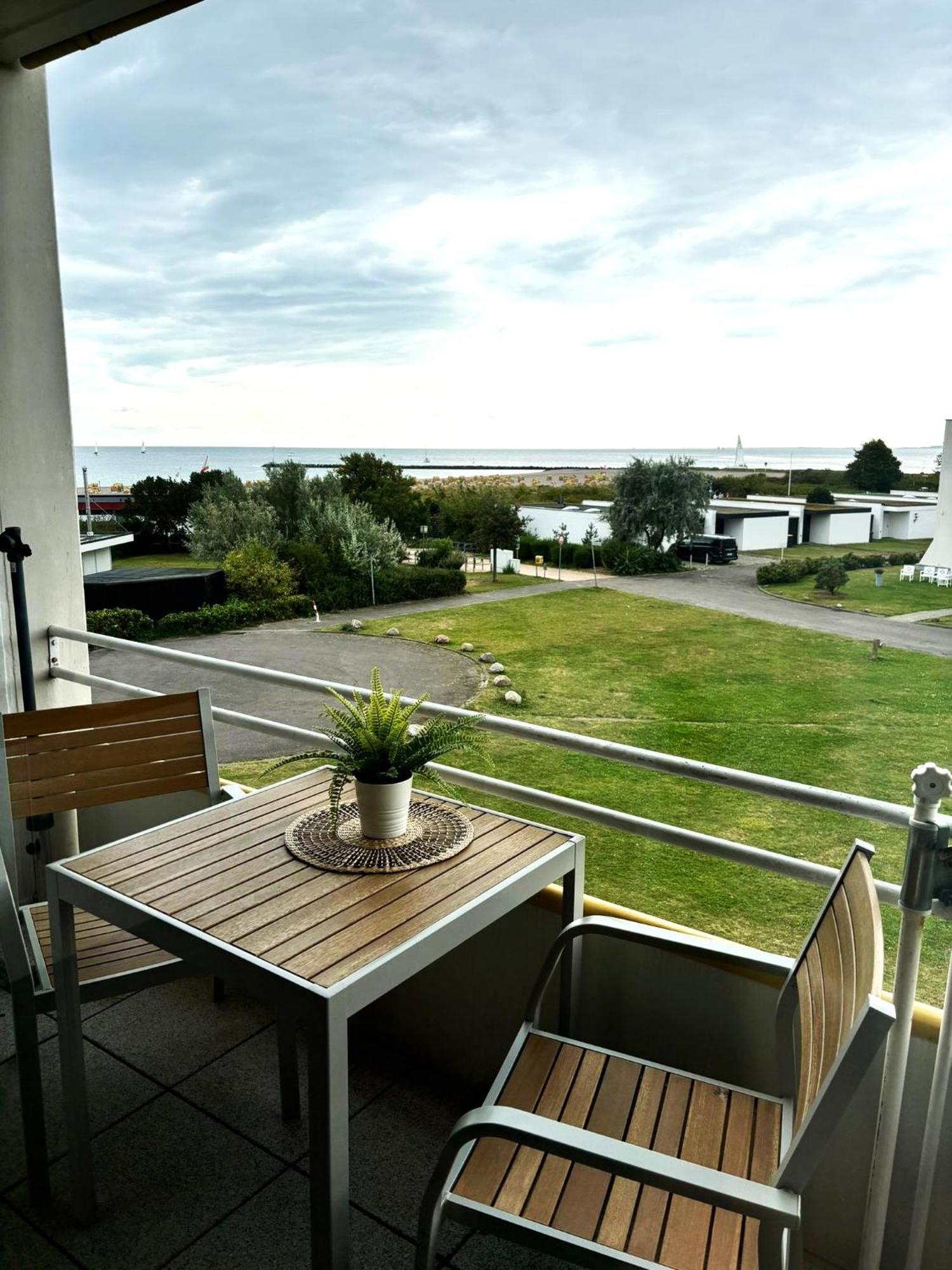 Quartier Suedstrand - Ferienwohnung Mit Meerblick เฟมาร์น ภายนอก รูปภาพ